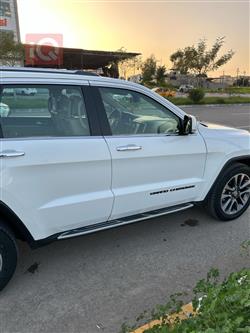 جيب جراند شيروكي